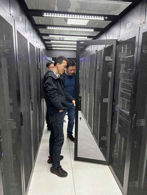 台州科技职业学院信息中心主任许冠军一行来校调研交流
